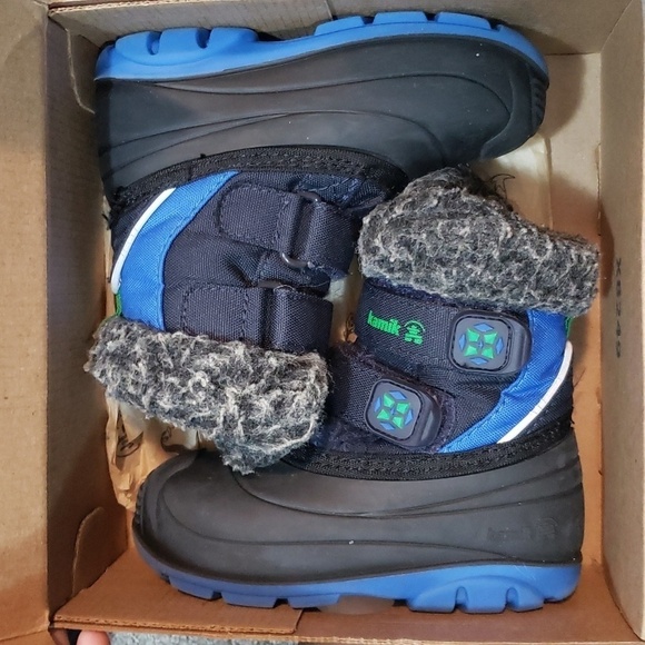 Kamik Other - KAMIK clover navy size 8 toddler snow winter boots